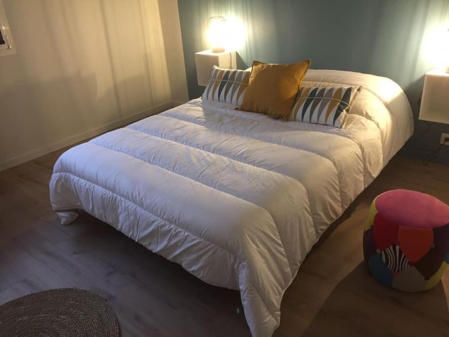 Appart T4 85M2 Spacieux Climatisation Parking Rodez Exterior foto