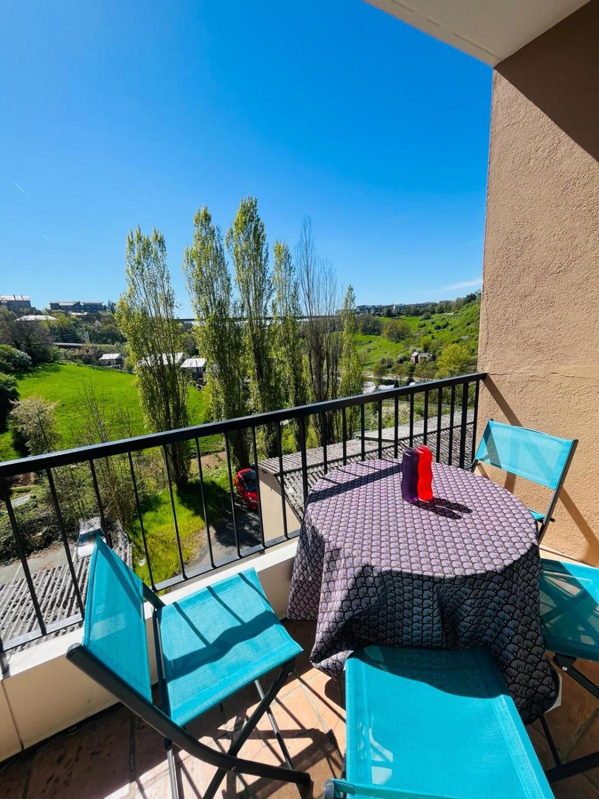 Appart T4 85M2 Spacieux Climatisation Parking Rodez Exterior foto